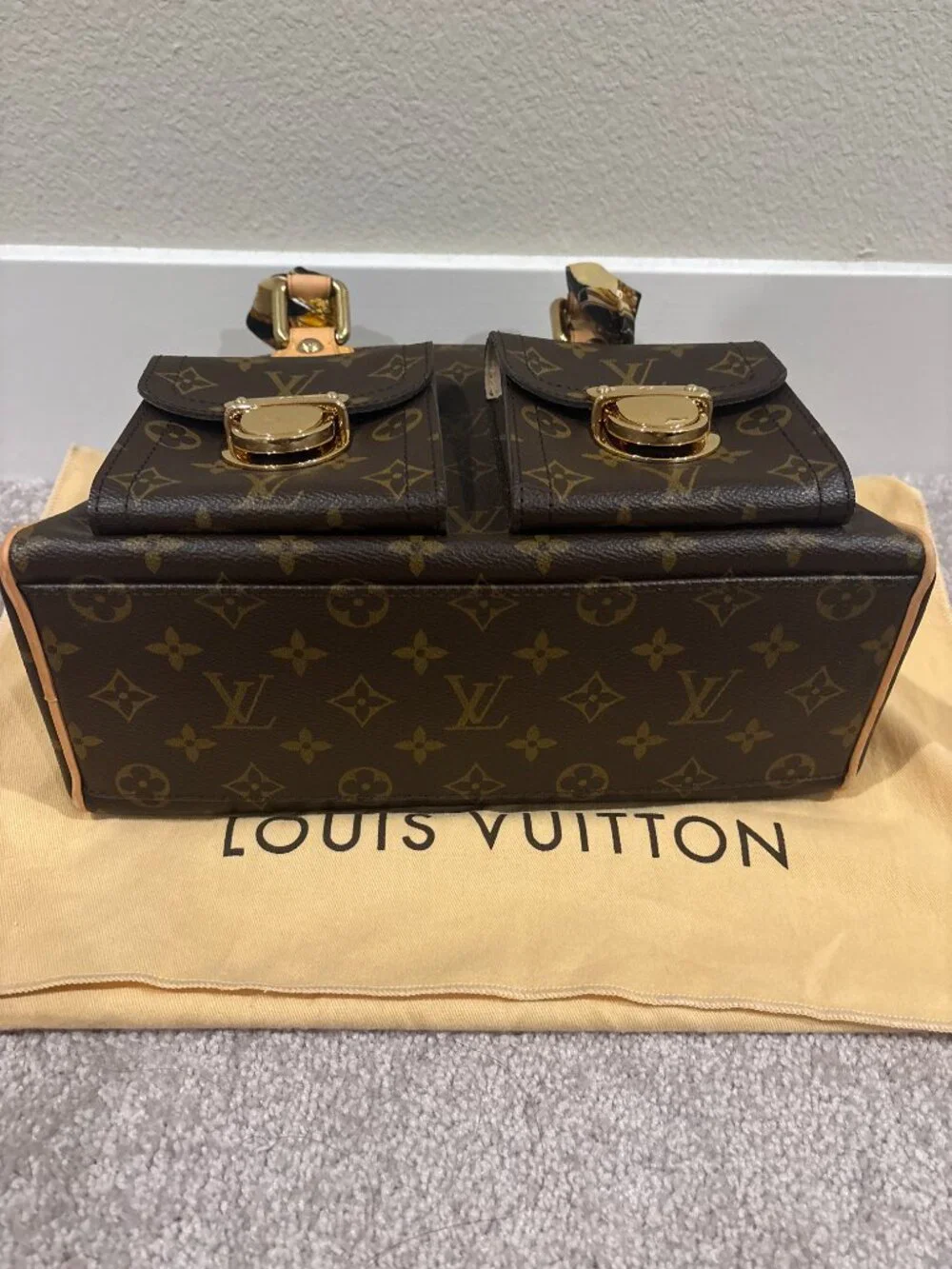 Louis Vuitton Manhattan PM Handbag Brown Monogram Canvas